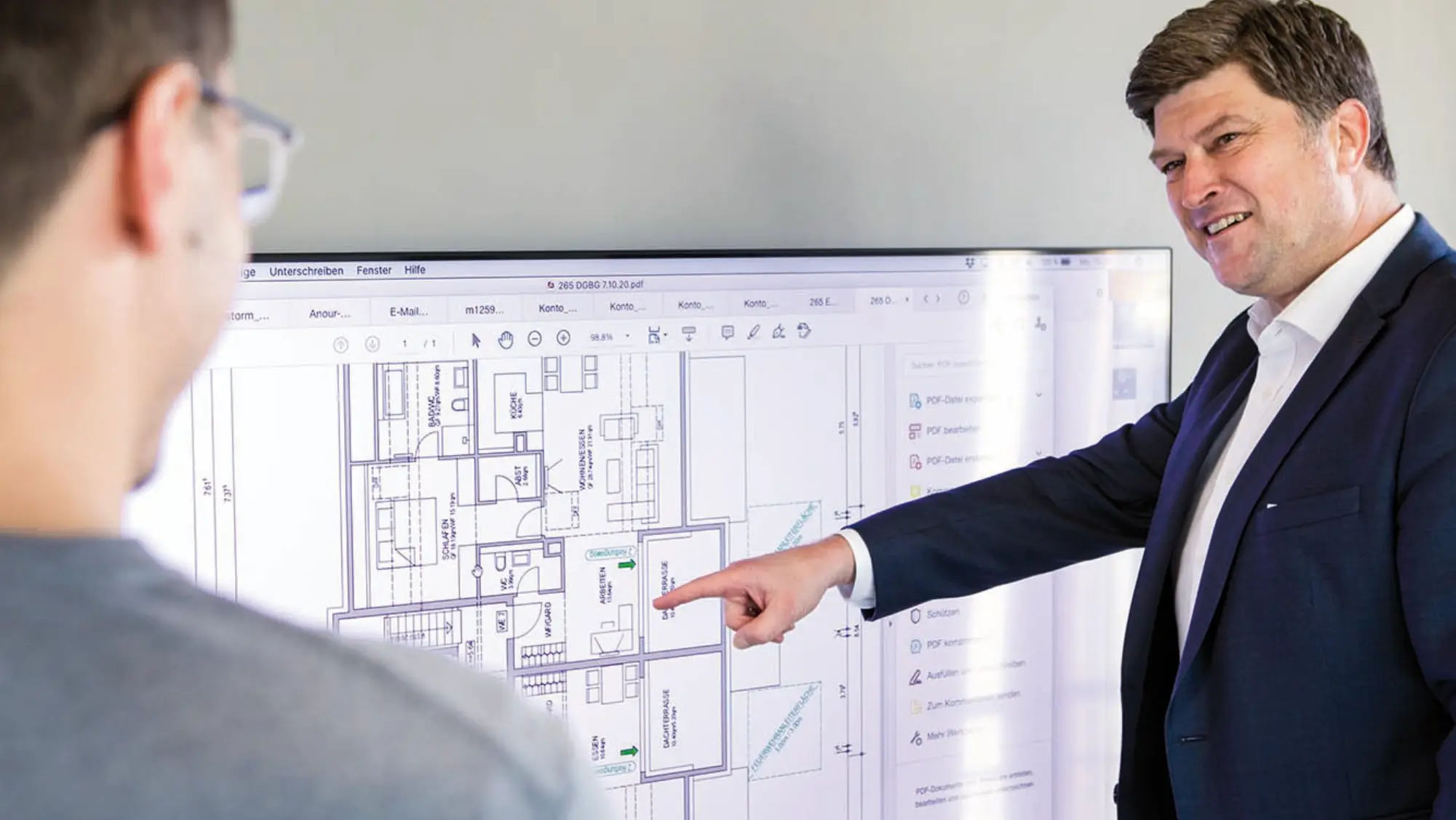 Unternehmen Slide 10